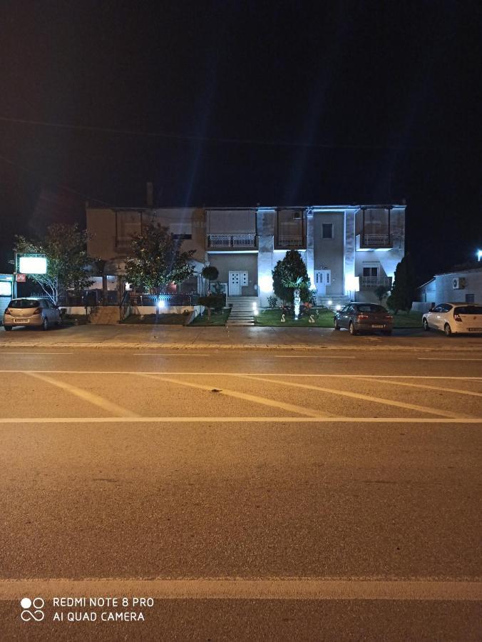 Hotel-Apartments La Strada Tycherón Екстериор снимка