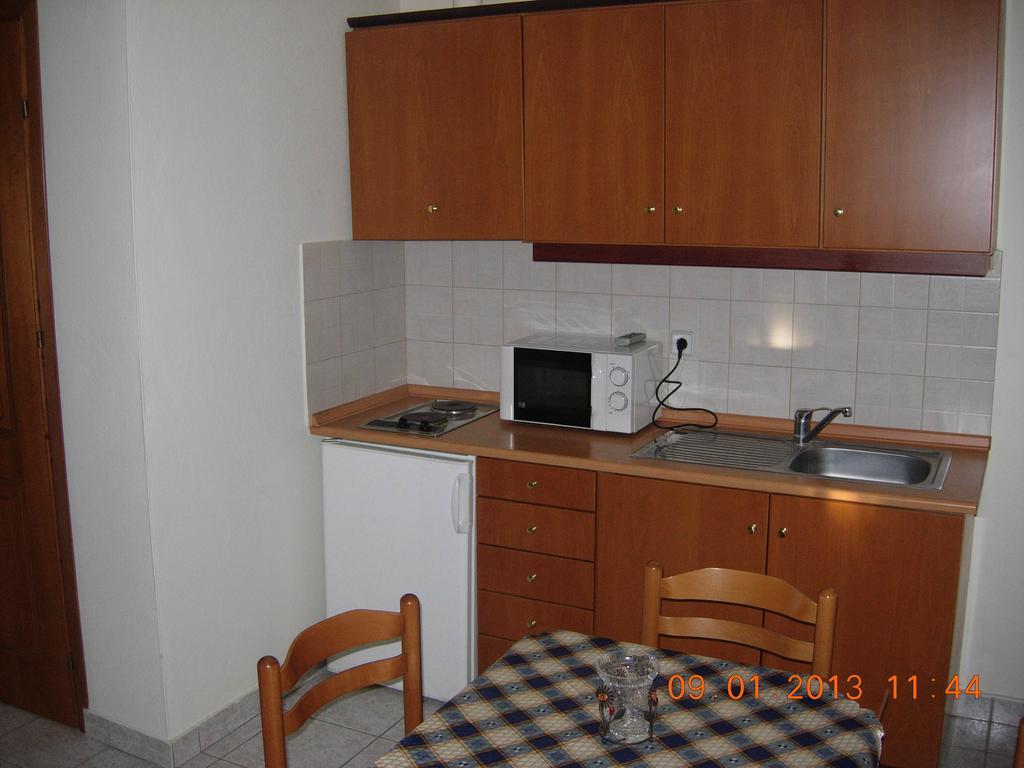 Hotel-Apartments La Strada Tycherón Екстериор снимка