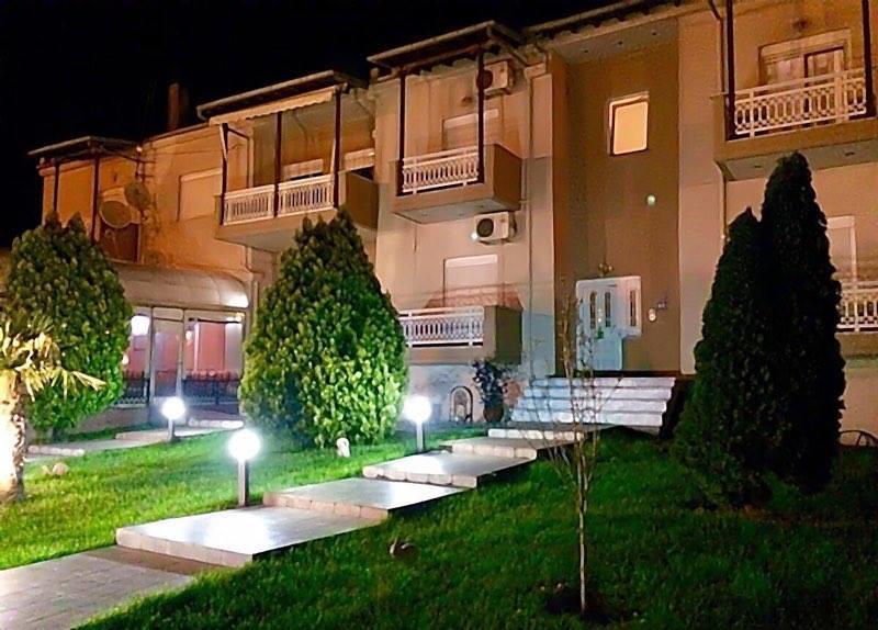 Hotel-Apartments La Strada Tycherón Екстериор снимка